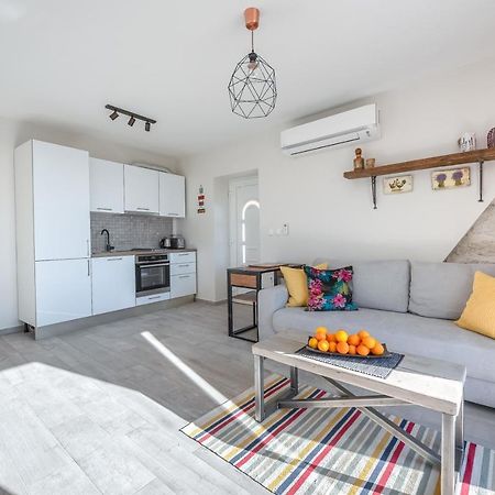 Izabela Apartment With Swimming Pool Babino Polje 외부 사진